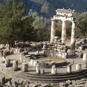 Delphi tour